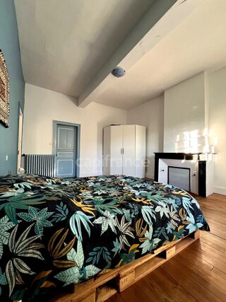  Immeuble à vendre 6 pièces 195 m²