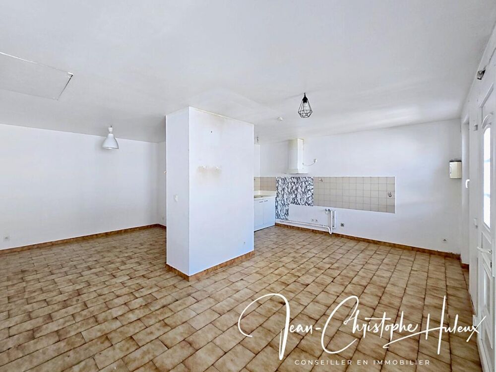 30000 NIMES - studio 37 m2 + 17 m2 aménagement combles possible