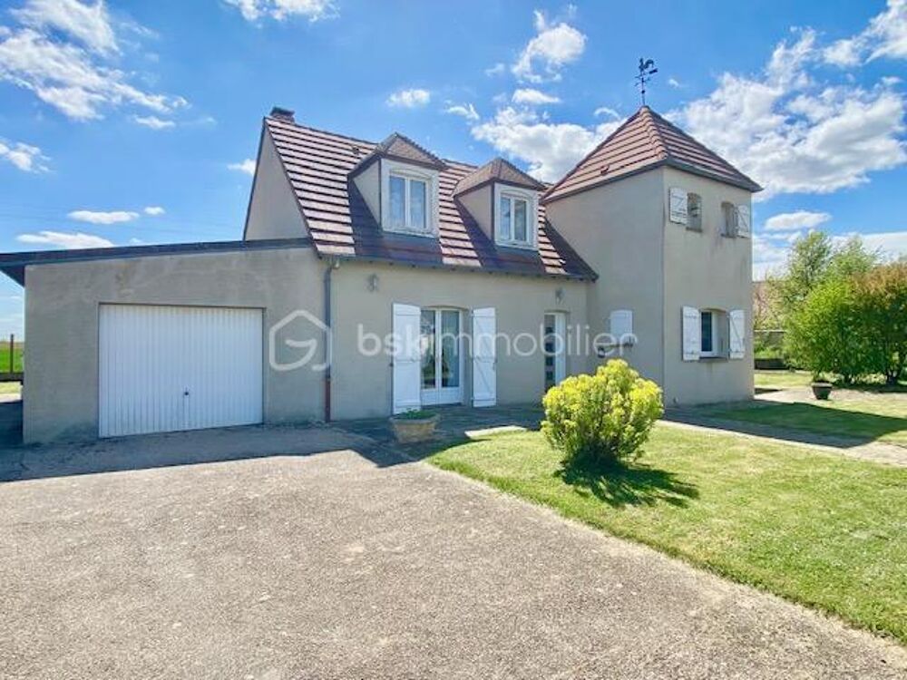 Superbe maison familiale de 180 m² au calme avec grand jardin de 1000 m² au coeur de la Beauce