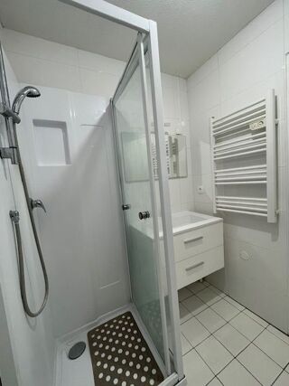  Appartement à louer 2 pièces 50 m²