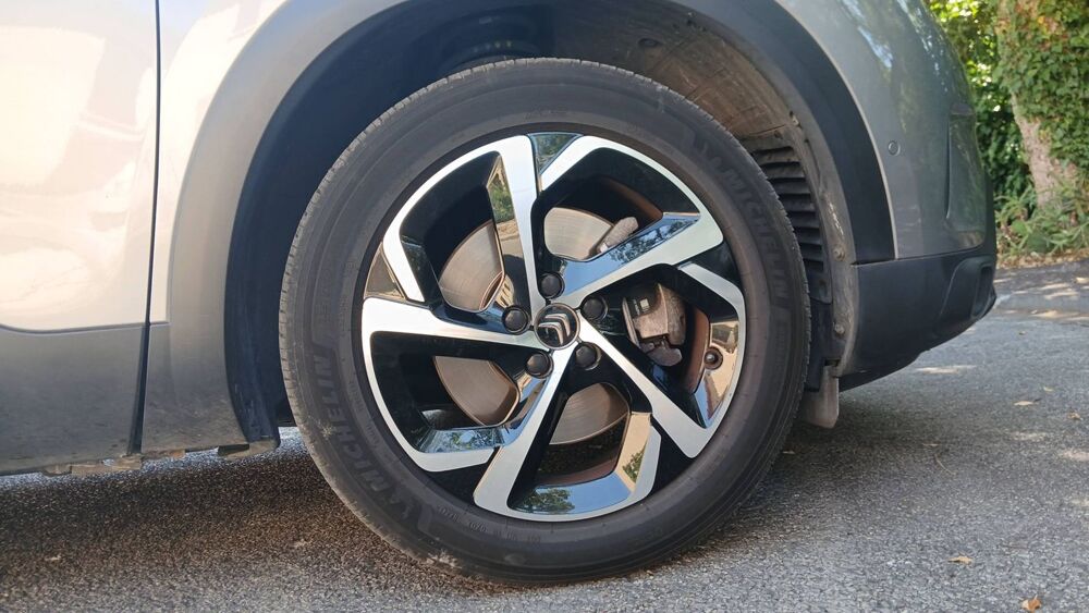 C5 aircross 1.6 THP PureTech 224 Plug in Hybrid e-EAT8 Shine - Entretien 2021 occasion 83000 Toulon