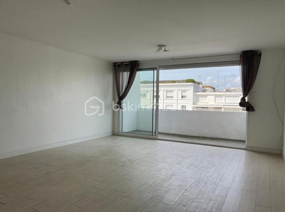 Vente Appartement Appartement 69 m2 - Plein centre et 2mn de la plage Royan