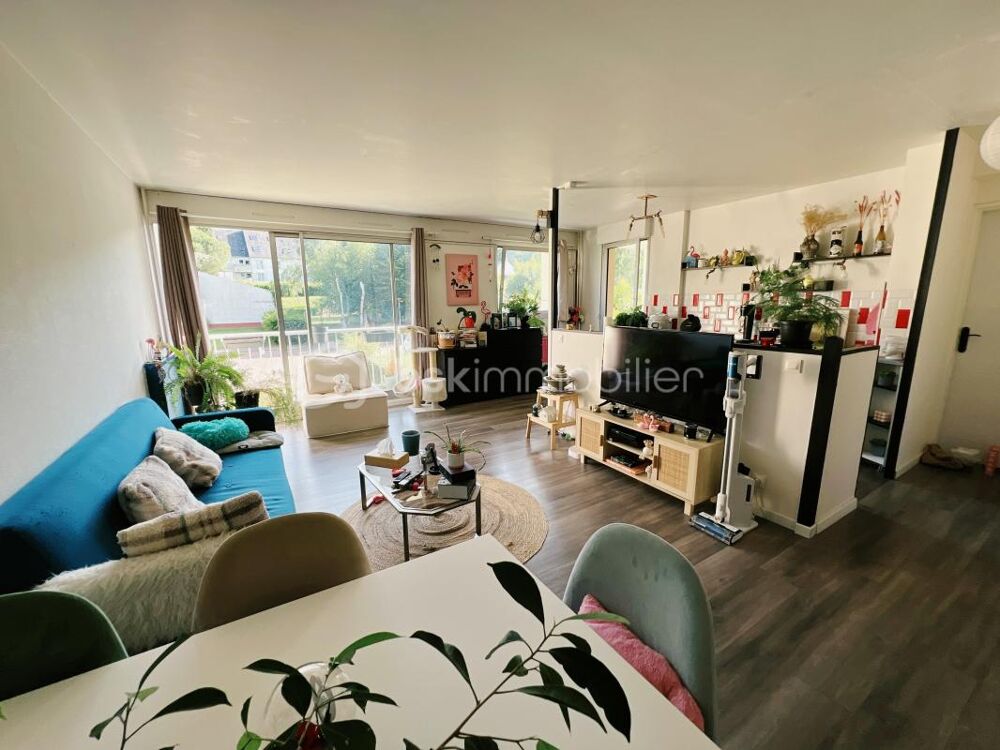Grand F2 de 64,55 m² avec balcon, loggia, cave et parking  Dourdan