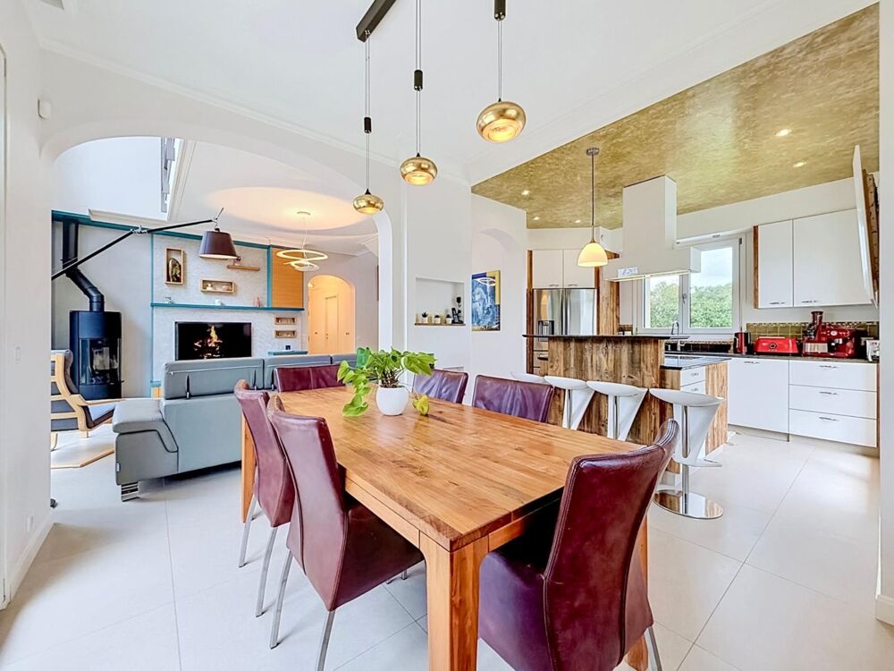 CHENS-SUR-LÉMAN  Maison 140 m² avec jardin arboré, garage et beaux volumes