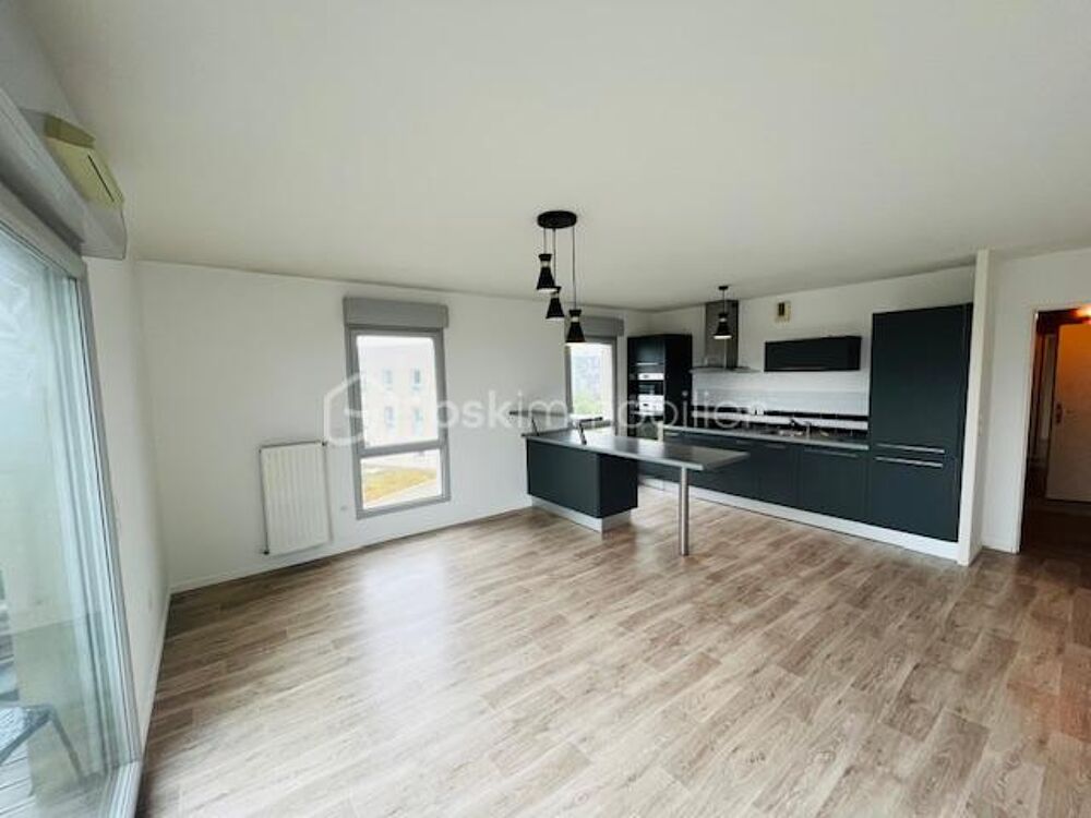 Appartement T3 lumineux  Dernier étage