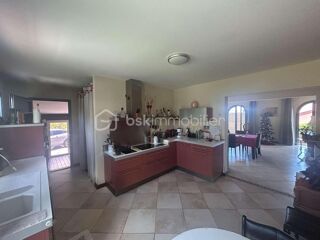  Maison � vendre 5 pi�ces 210 m�