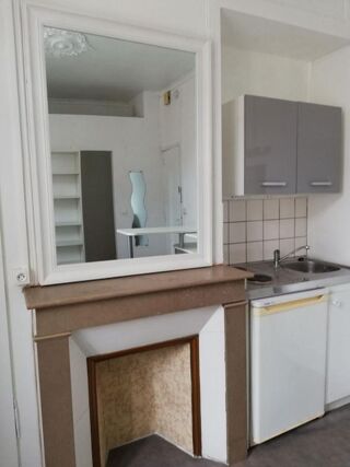  Appartement à louer 1 pièce 18 m²