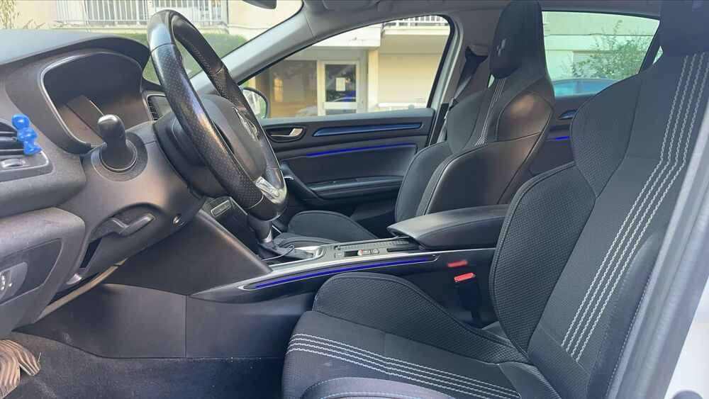M&eacute;gane 1.5 Blue dCi 115 EDC7 RS Line - Automatique Toit ouvrant 2020 occasion 69005 Lyon