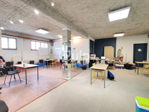A LOUER ENTREPOT + GARAGES 2500 62200 Boulogne sur mer