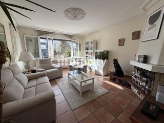  Maison � vendre 10 pi�ces 200 m�