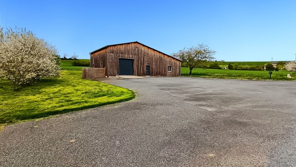   Local d'activité avec bureau et stockage à louer proche d'Eymet 