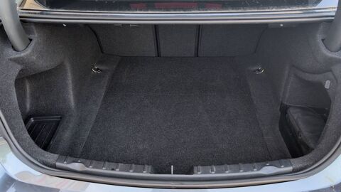 S&eacute;rie 3 (F30) 318d 143 xDrive Sport 2015 occasion 69570 Dardilly