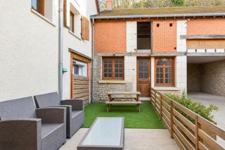  Propriété/château à vendre 10 pièces 180 m²