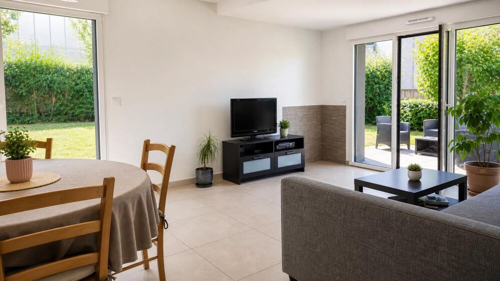 Vente Appartement Hypercentre, T2 rez-de-jardin avec garage, au calme Aix les bains