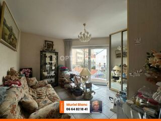  Immeuble  vendre 8 pices 300 m