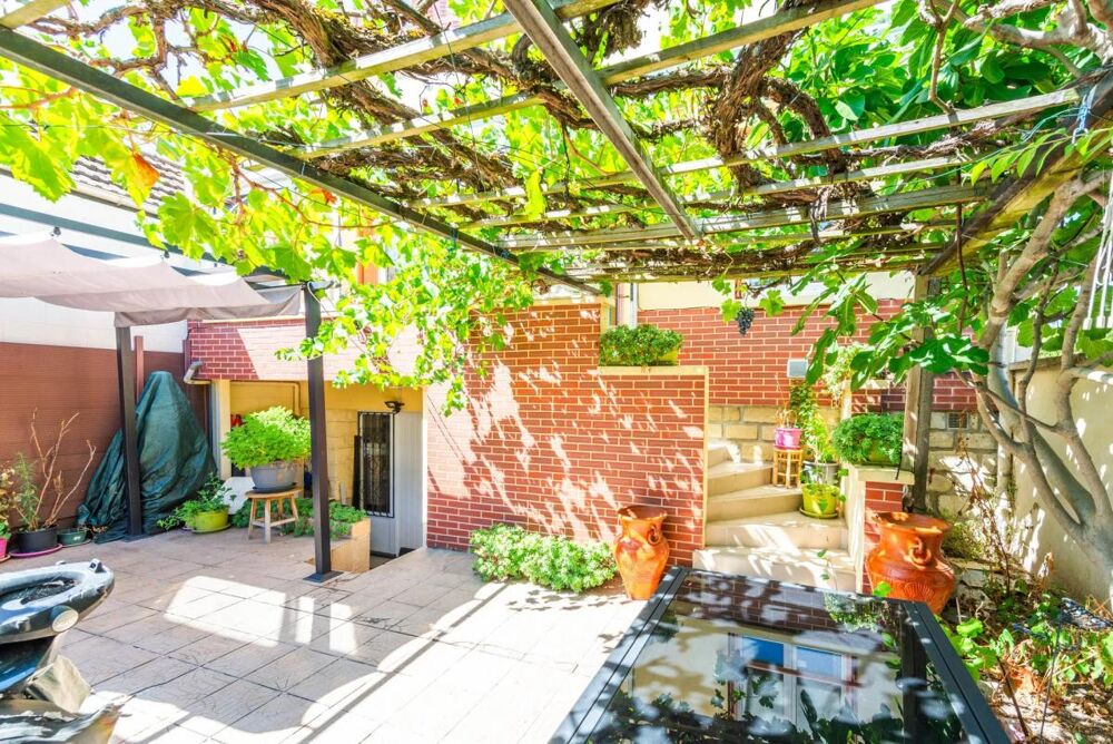 Vente Maison Maison de 6 pièces de 175 m² à Colombes Colombes
