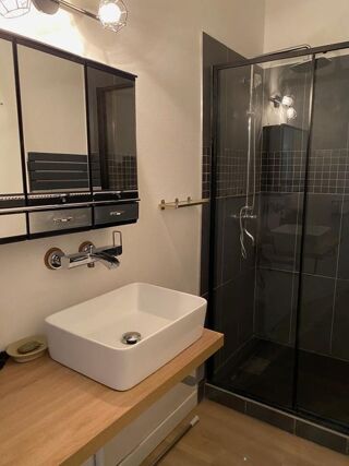  Appartement à louer 2 pièces 50 m²
