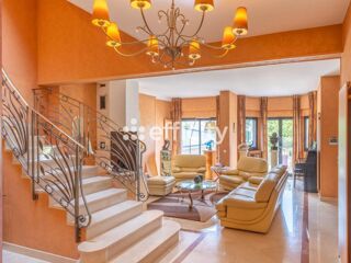  Maison � vendre 6 pi�ces 327 m�