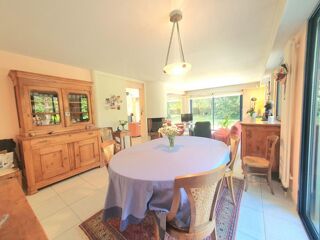  Maison  vendre 8 pices 227 m