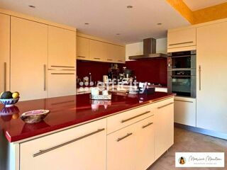  Villa à vendre 8 pièces 174 m²