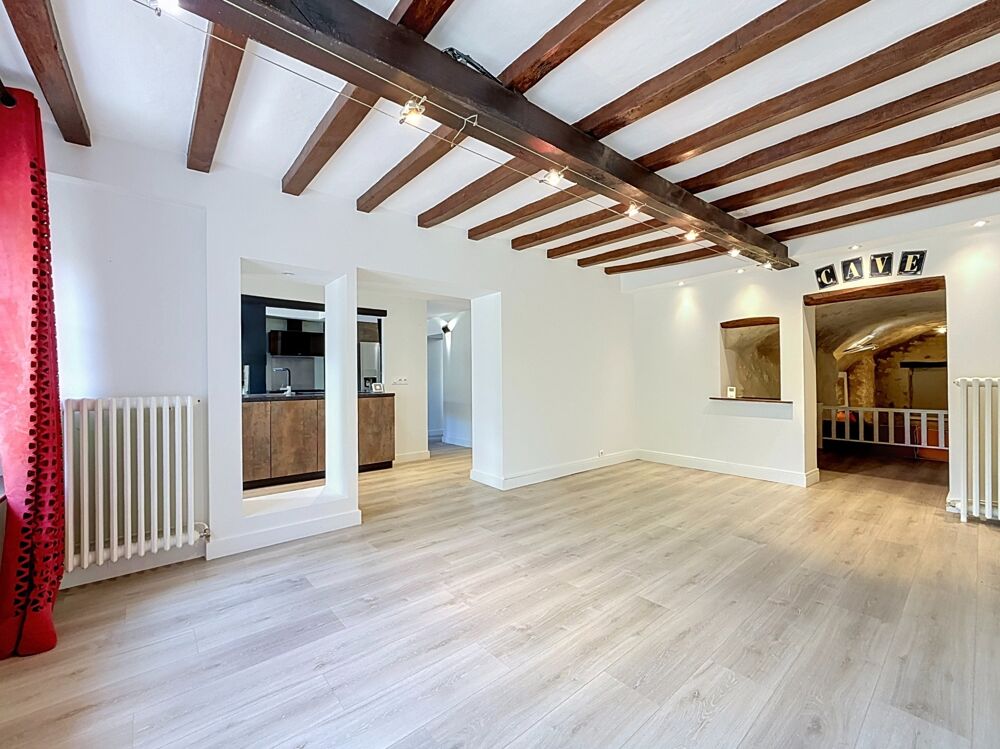 Vente Maison SAINT-ANTOINE-DU-ROCHER – Maison de caractère en tuffeau avec piscine Saint antoine du rocher