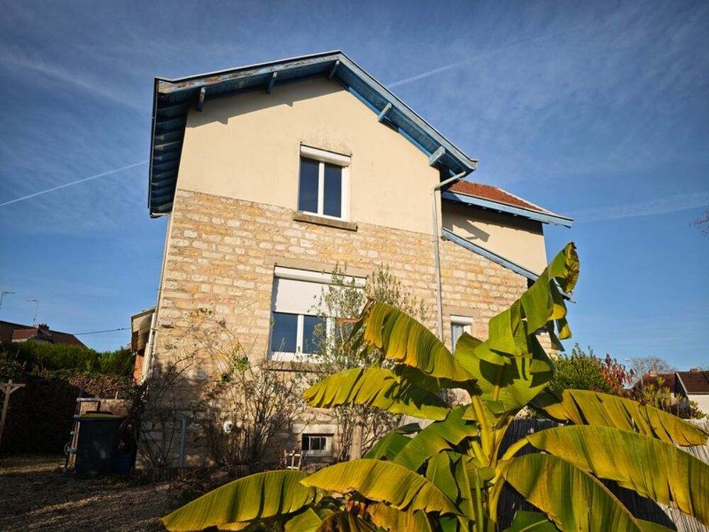 ? Une maison où le printemps sinvite au quotidien ?