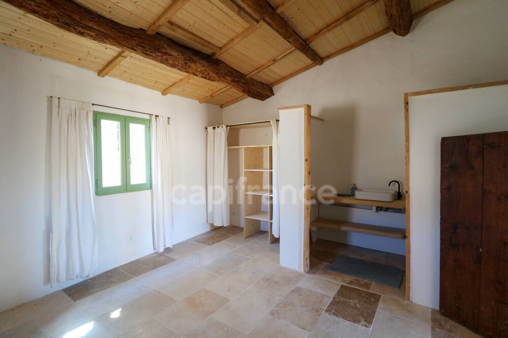 Vente Maison Maison de village de caractère avec cour intimiste et bassin, Uzès 3km Uzes