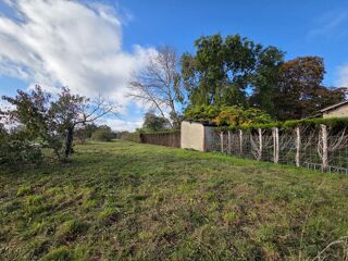  Terrain à vendre 587 m²