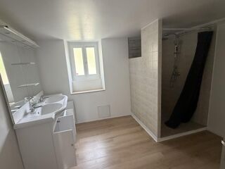 Location Maison A LOUER JOLIE MAISON DE VILLE TYPE 5 ENTIEREMENT MEUBLEE Toulonjac