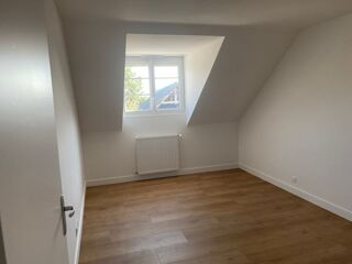  Maison à louer 5 pièces 130 m²