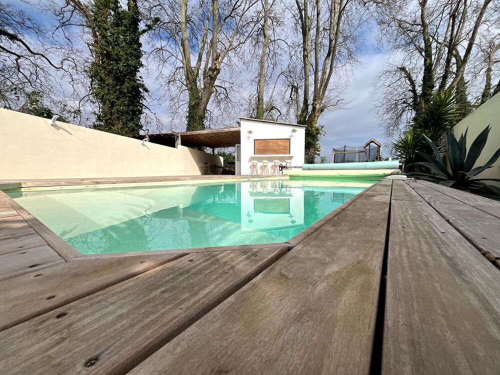 Vente Maison Magnifique maison en R+1 de 200 m² environs de style mas sans vis-à-vis avec grande piscine 8 sur 4 Saint cyprien plage