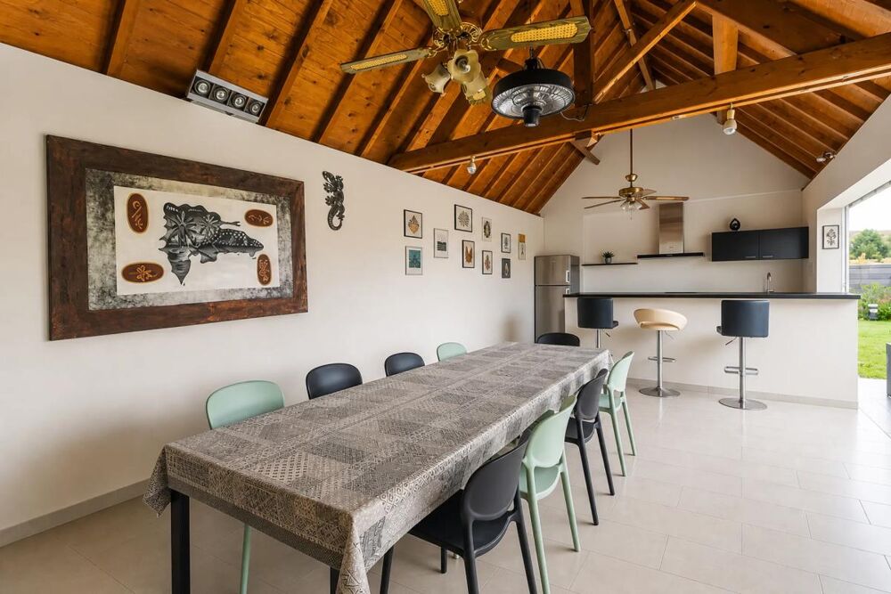 Maison moderne avec piscine à Montlouis-sur-Loire