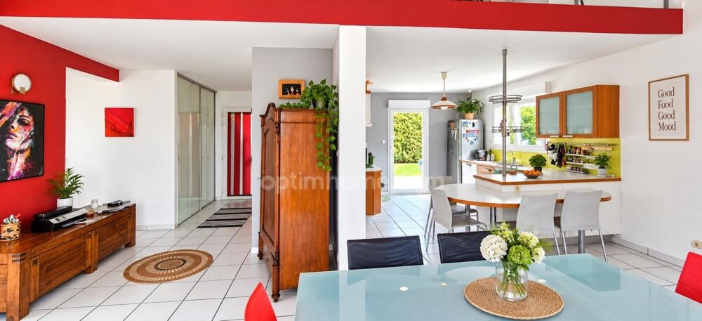 25400 AUDINCOURT - MAISON MODERNE - 6 PIECES - 4 CHAMBRES - PISCINE - 20 MIN SUISSE - IMPASSE
