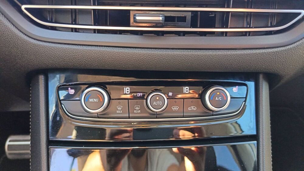 Grandland 1.6 300 Hybrid AWD BVA8 Gse 2023 occasion 71350 Saint Loup Geanges