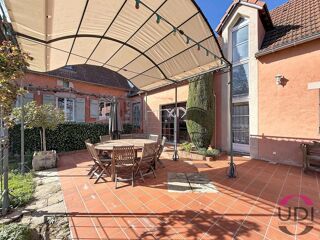  Propriété/château à vendre 9 pièces 352 m²