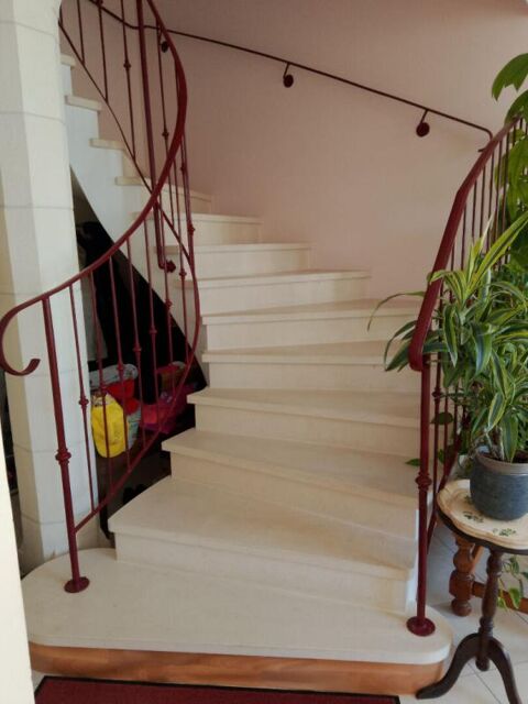  Propri�t�/ch�teau � vendre 13 pi�ces 313 m�