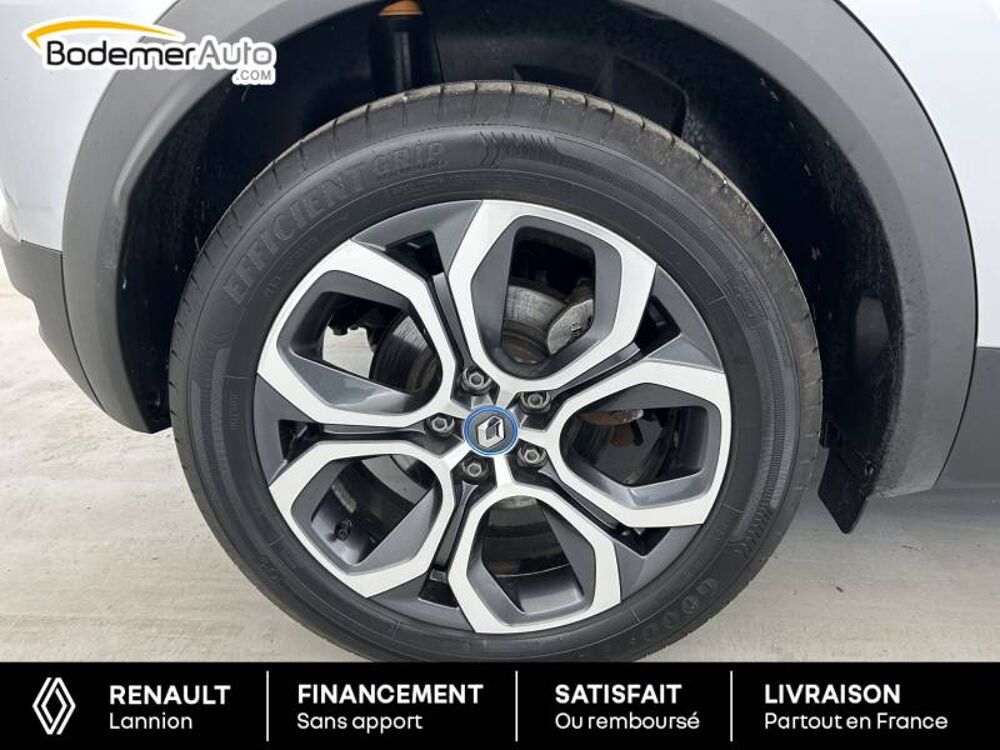 Captur E-Tech Plug-in 160 - 21 Intens 2021 occasion 22200 Guingamp