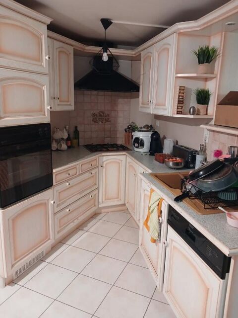  Appartement � louer 5 pi�ces 140 m�