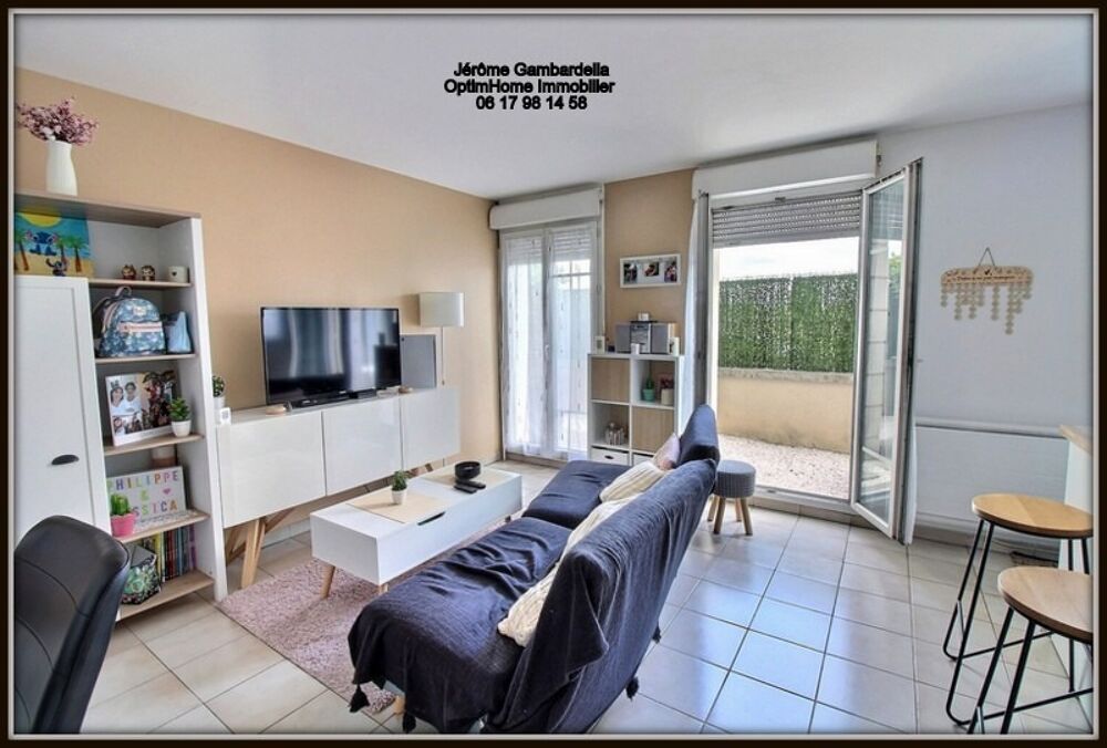 Grand studio de 33 m2 avec terrasse, jardin et parking à Carrières sous Poissy au prix de 130000 euros