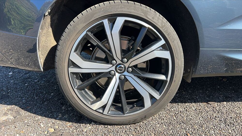 XC60 T6 Recharge 341 Plug in Hybrid AWD Geartronic8 R-Design - En 2022 occasion 63000 Clermont Ferrand