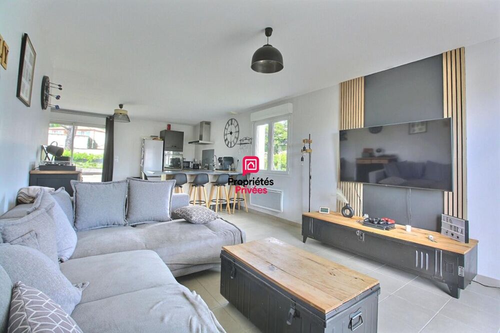 Vente Maison Maison 3 chambres 92 m² de plain pied avec piscine à Vacquieres Vacquieres