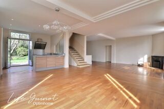  Maison � vendre 8 pi�ces 215 m�