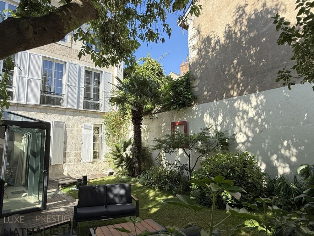 Hotel particulier de 1850 , à vendre , jardin et garage, Orleans cathédrale