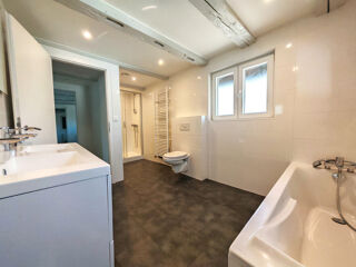  Maison à louer 5 pièces 125 m²