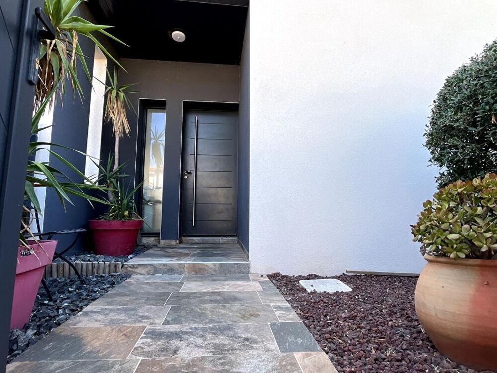 Vente Maison Magnifique maison contemporaine  en R+1 de 120 m² avec piscine sur un terrain de 300 m² en 3 faces Saint cyprien