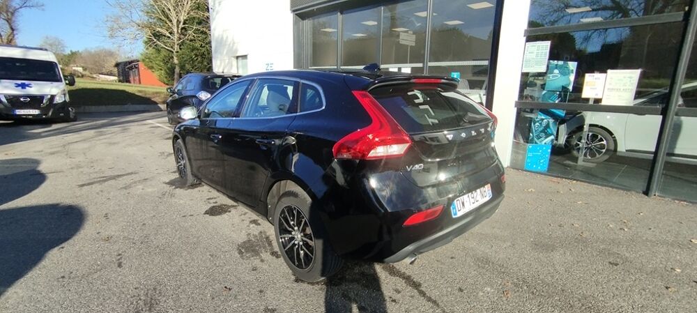 V40 D4 190 CV MOMENTUM GEARTRONIC 8 2015 occasion 31570 Lanta