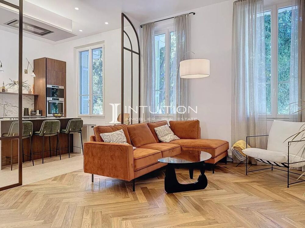 Vente Appartement Antibes - Centre : Vaste appartement bourgeois avec terrasse Antibes