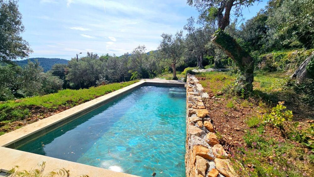 Vente Villa Claviers , Var . Villa contemporaine avec vue dégagée, piscine et terrain de 5800 m² Claviers
