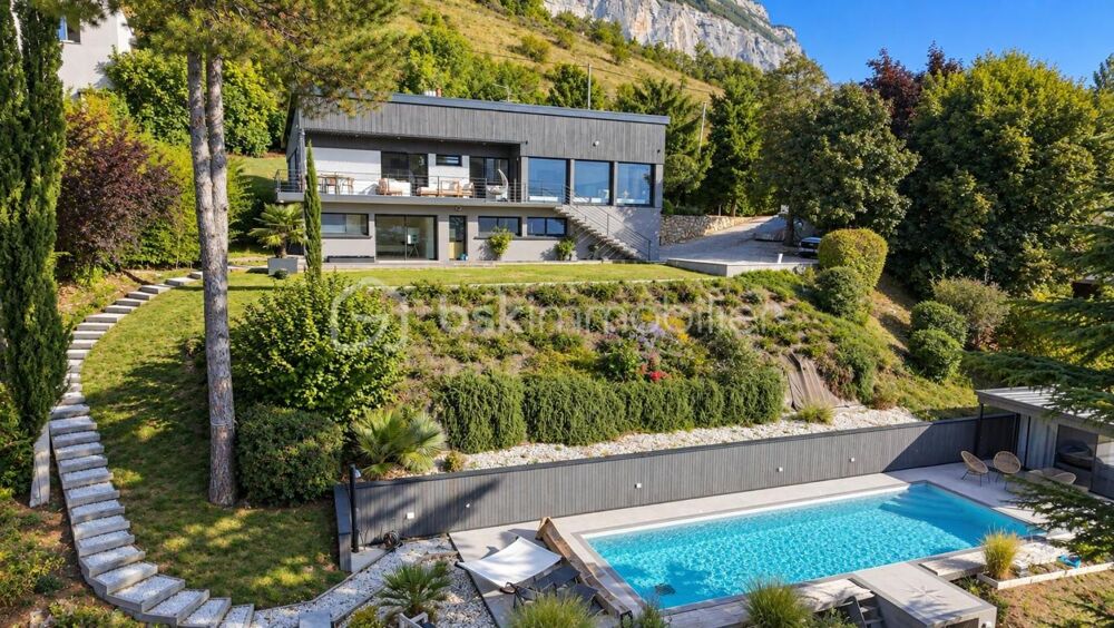 Vente Propriété/Château CORENC – PROPRIÉTÉ D'EXCEPTION DE 245 M² – VUE PANORAMIQUE – PISCINE ET JACUZZI Corenc