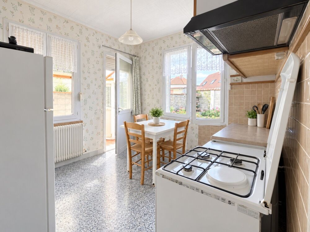 Vente Maison BERCK, Dpt (62)à vendre maison de plain pied P(3)de 58m2, indépendante, terrain de 215m2, 2chambres, terrasse, jardin ,garage, d Berck